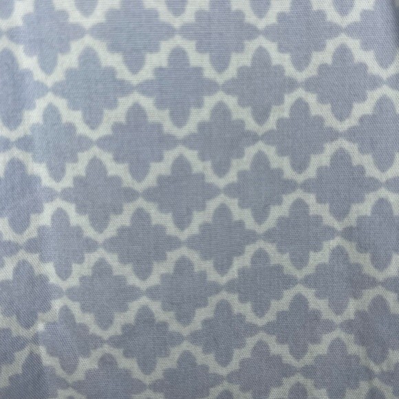 L.L. bean| Quatrefoil Pattern Button Down Shirt - Picture 4 of 5